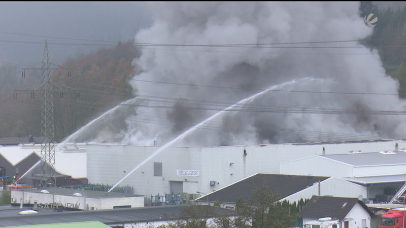 Feuer in Fabrik in Werdohl (Foto: SAT.1 NRW)