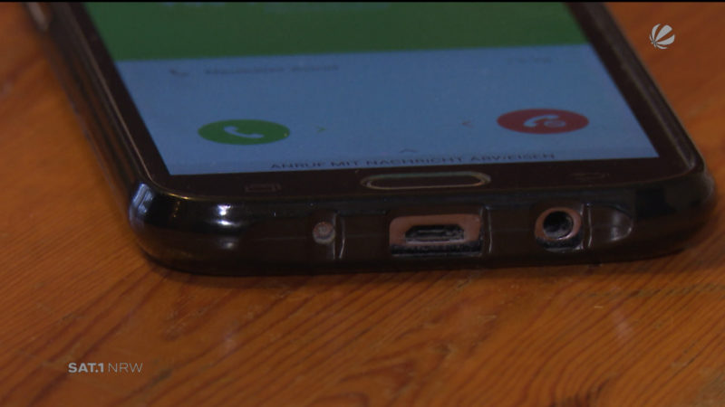 Abzocke per Telefon (Foto: SAT.1 NRW)