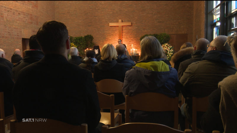 Würdevolle Verabschiedung eines Obdachlosen (Foto: SAT.1 NRW)