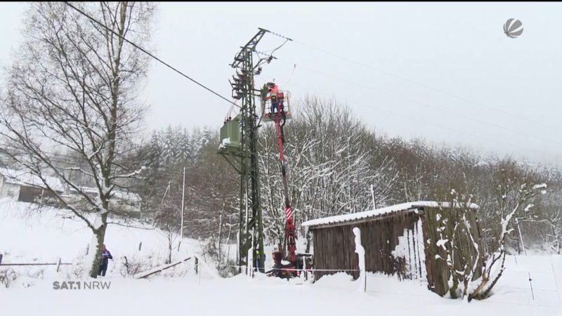 Schnee sorgt für Chaos in Bad Berleburg (Foto: SAT.1 NRW)