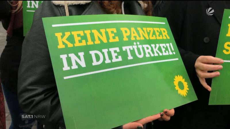 Demo gegen deutsche Panzer in der Türkei (Foto: SAT.1 NRW)