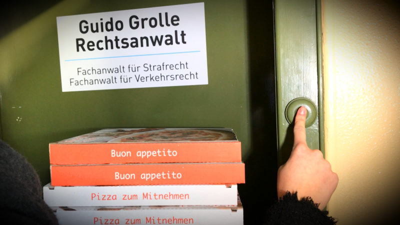 Wenn Pizza zum Albtraum wird (Foto: SAT.1 NRW)