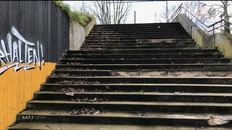 Rettung der Tivoli-Treppe (Foto: SAT.1 NRW)