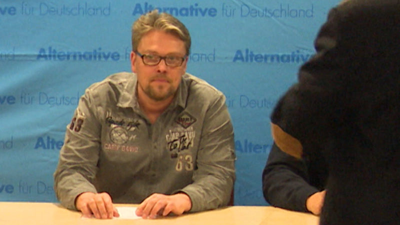 Umfrage: AfD-Mann kauft Kältebus für Obdachlose (Foto: SAT.1 NRW)