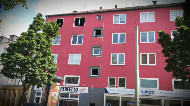 HAUS BRENNT SCHON ZUM 4. MAL (Foto: SAT.1 NRW)