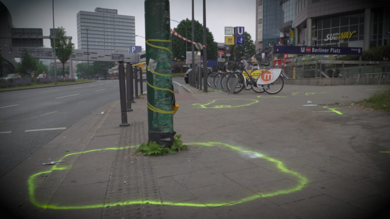 WIEDER ILLEGALES AUTORENNEN (Foto: SAT.1 NRW)