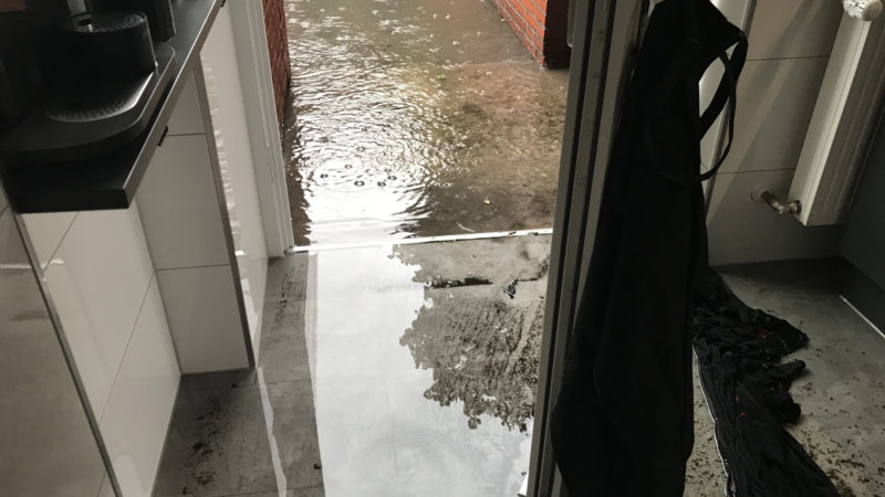 Heftiges Unwetter - In Coesfeld wurden Wohnungen überflutet (Foto: SAT.1 NRW)