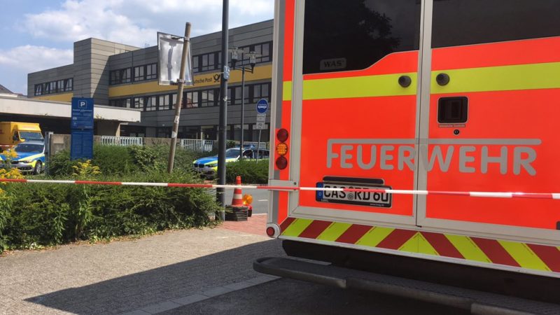 DHL Mitarbeiter durch Paket verletzt (Foto: SAT.1 NRW)