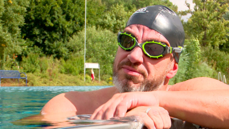 Extrem-Schwimmer mit großem Ziel (Foto: SAT.1 NRW)