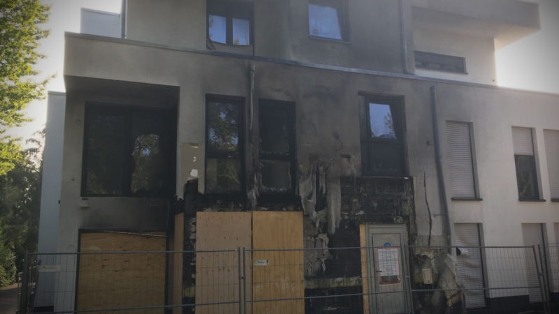 HAUS ANGEZÜNDET - BELOHNUNG FÜR HINWEISE (Foto: SAT.1 NRW)