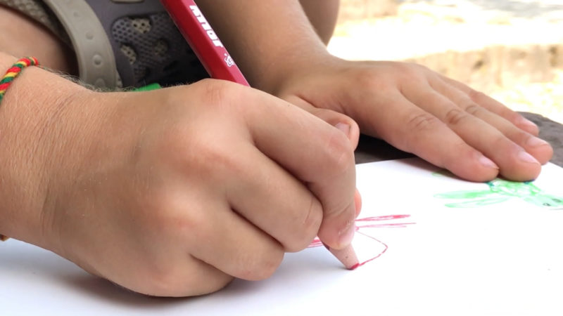 Fingerfähigkeiten sind bei Kindern schlechter (Foto: SAT.1 NRW)