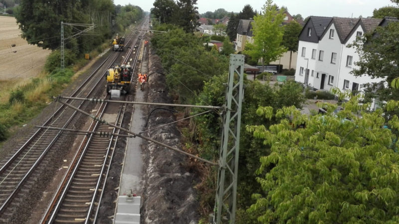 Zuglärm garantiert! (Foto: SAT.1 NRW)