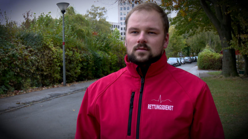 Sanitäter spricht über den Arbeitsalltag mit Gaffern (Foto: SAT.1 NRW)