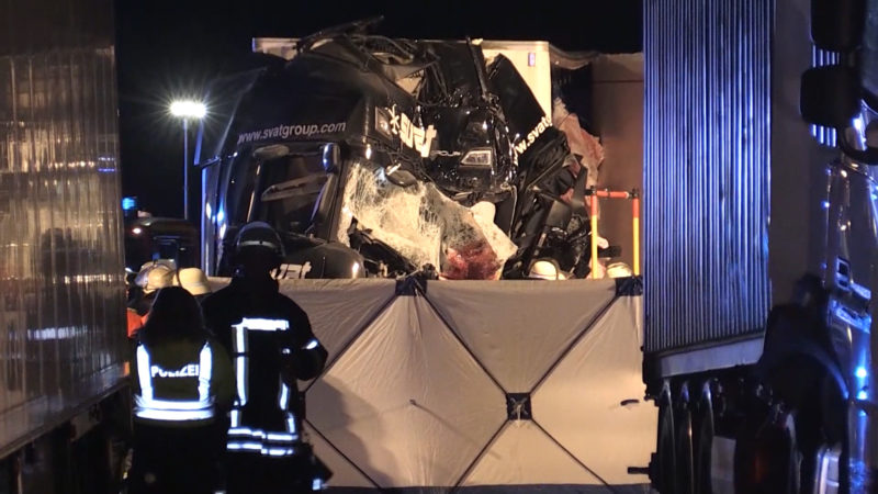 MASSENKARAMBOLAGE AUF A3 (Foto: SAT.1 NRW)