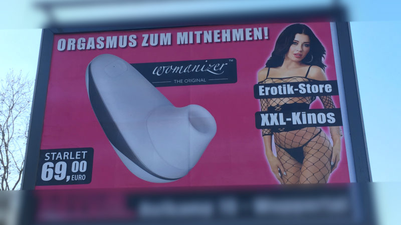 Sex-Plakate sorgen in Wuppertal für Wirbel (Foto: SAT.1 NRW)