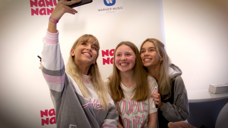 Lisa und Lena in Dortmund (Foto: SAT.1 NRW)