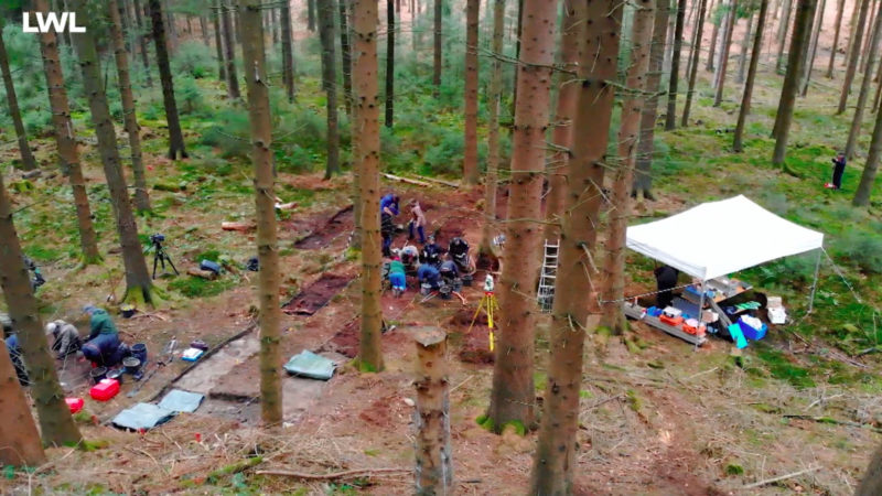 Archäologen forschen zu Naziverbrechen (Foto: SAT.1 NRW)