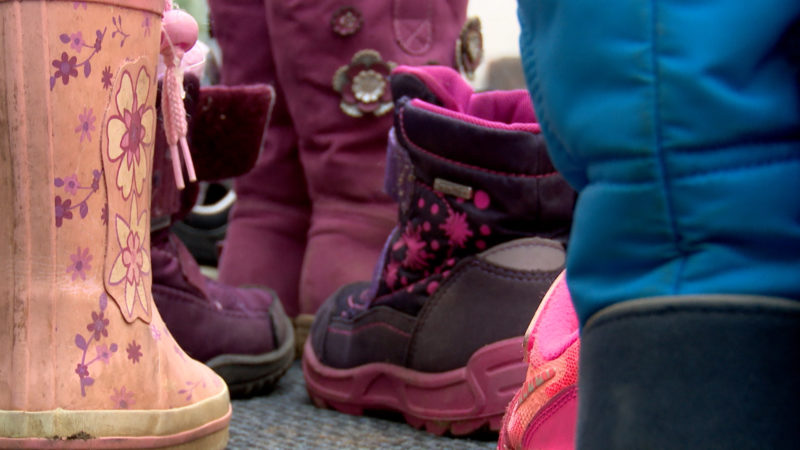 Wie findet man den passenden Kinderschuh? (Foto: SAT.1 NRW)