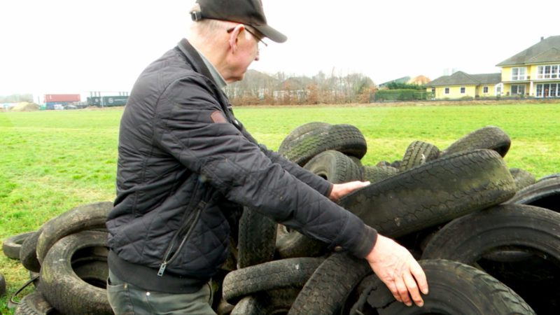 Landwirt soll fremden Müll entsorgen (Foto: SAT.1 NRW)