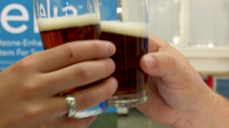 Bier aus Abwasser (Foto: SAT.1 NRW)