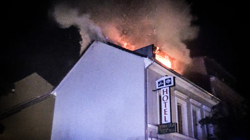 Hotel brennt in Bonn (Foto: SAT.1 NRW)