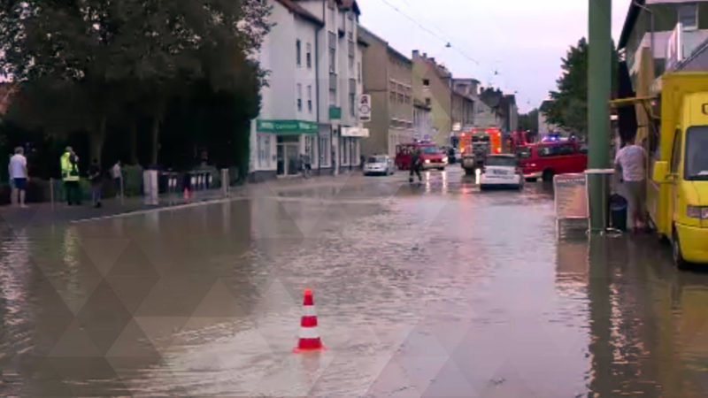 Ausnahmezustand nach Wasserrohrbruch (Foto: SAT.1 NRW)