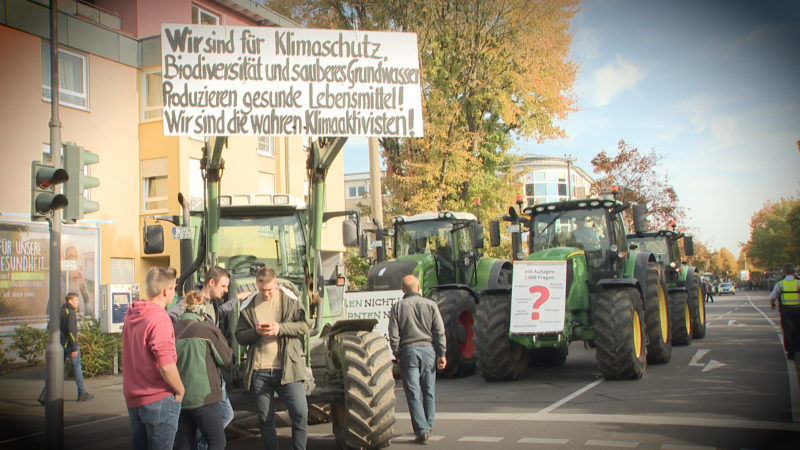 Bauern protestieren gegen Auflagenflut (Foto: SAT.1 NRW)