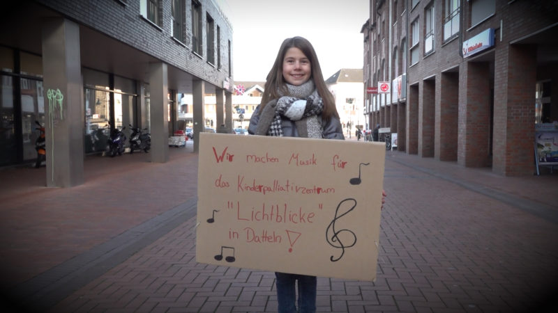 9-jährige musiziert für guten Zweck (Foto: SAT.1 NRW)
