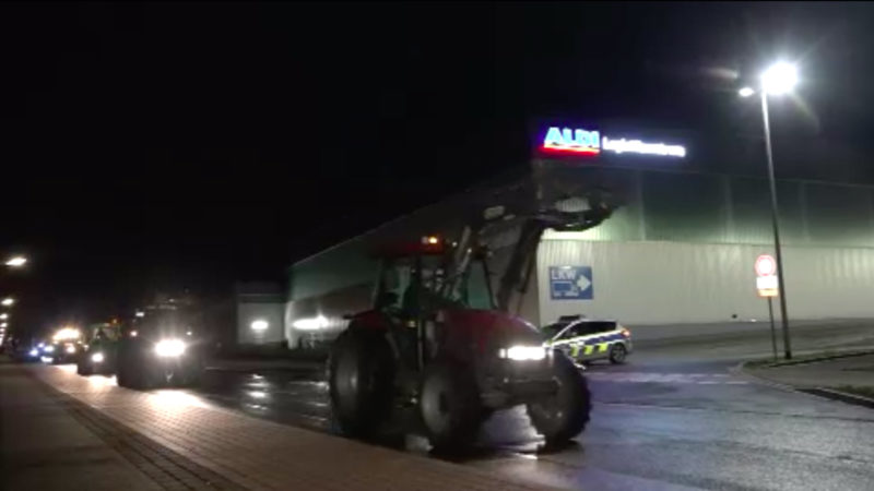 Landwirte protestieren gegen Milchpreise (Foto: SAT.1 NRW)