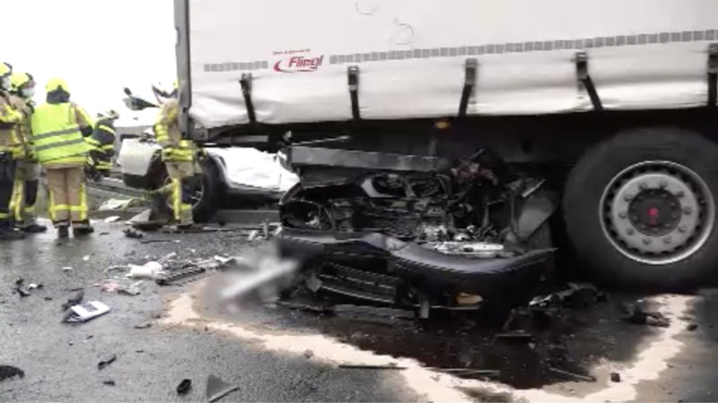 3 Tote bei schwerem Autounfall (Foto: SAT.1 NRW)