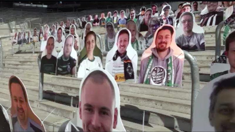 Papp-Fans im Borussia-Park (Foto: SAT.1 NRW)