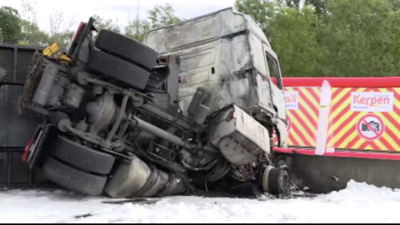 Tödlicher LKW-Brand (Foto: SAT.1 NRW)