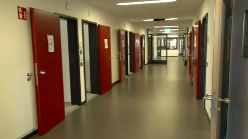 Medienwände für NRW-Gefängnisse (Foto: SAT.1 NRW)