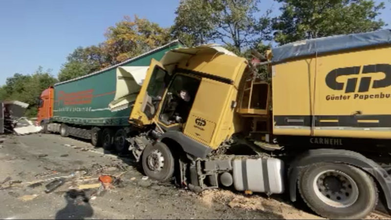 Lkw-Unfall auf A44 (Foto: SAT.1 NRW)