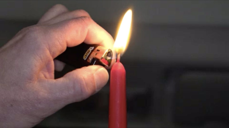 Candle-Light Dinner im Wohnmobil (Foto: SAT.1 NRW)