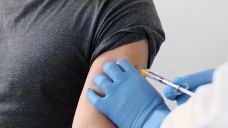 Grundschullehrer lassen sich impfen (Foto: SAT.1 NRW)