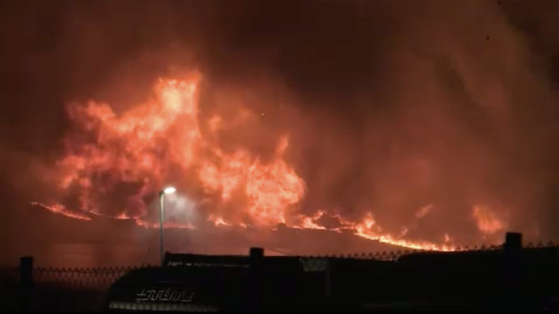 Lagerhalle in Köln abgebrannt (Foto: SAT.1 NRW)