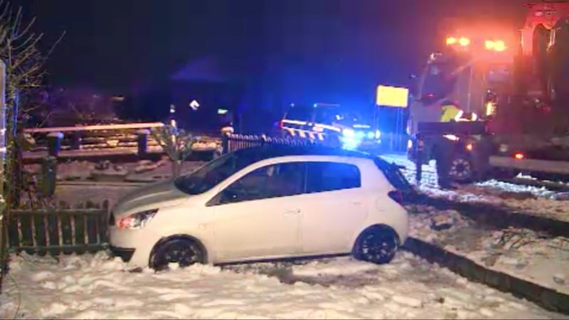 Blitzeis sorgt für Verkehrsunfälle (Foto: SAT.1 NRW)