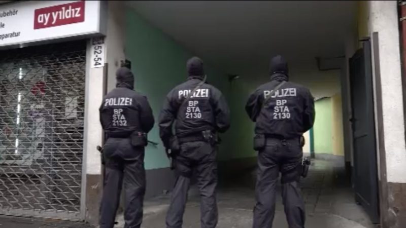 Razzia gegen Geldwäscher (Foto: SAT.1 NRW)