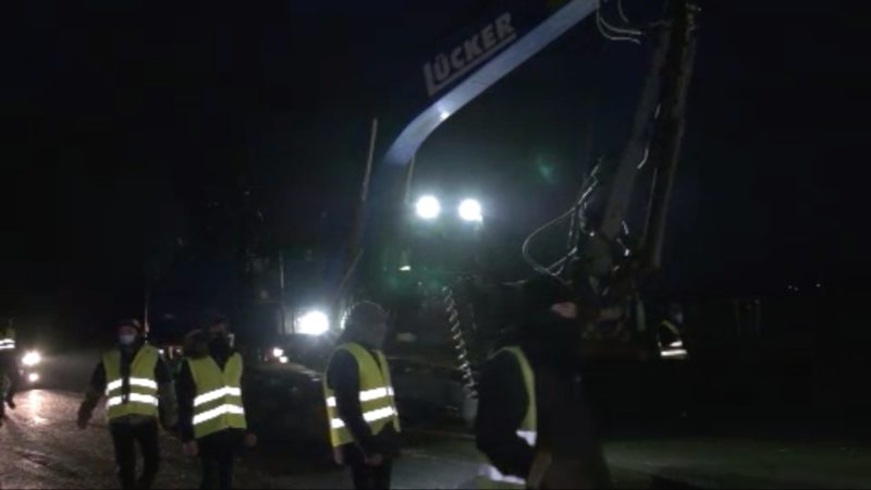 Sitzblockade bei RWE-Abrissarbeiten (Foto: SAT.1 NRW)