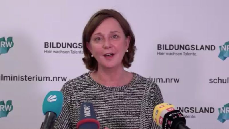 Neues von Schulministerin Gebauer (Foto: SAT.1 NRW)