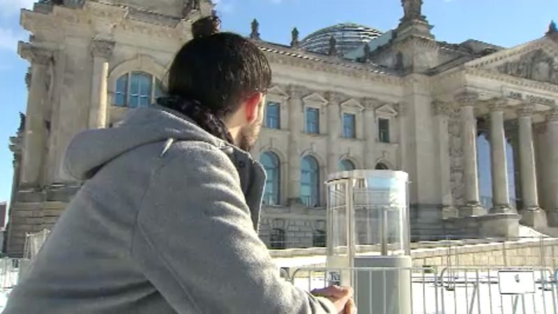 Aus Syrien in den Bundestag (Foto: SAT.1 NRW)