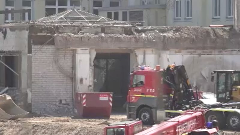 Arbeiter auf Baustelle verschüttet (Foto: SAT.1 NRW)