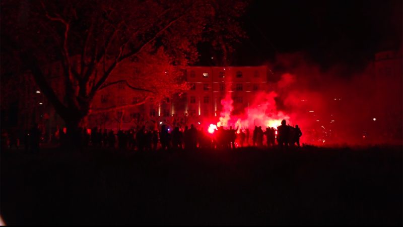 Fans feiern nach BVB-Pokalsieg (Foto: SAT.1 NRW)