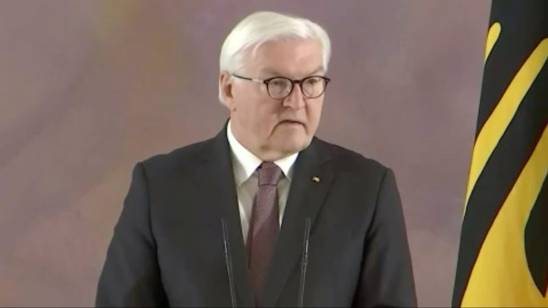 Brakelsiek feiert Steinmeier (Foto: SAT.1 NRW)