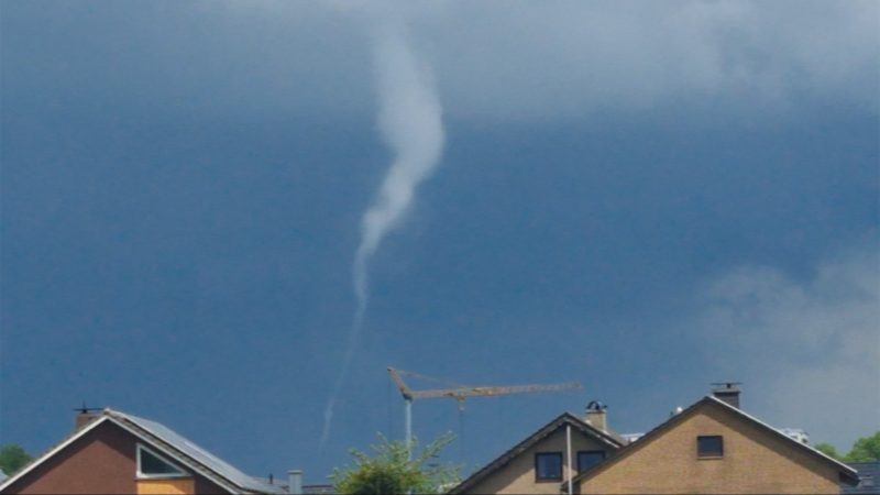 Tornado über Borken-Weseke (Foto: SAT.1 NRW)