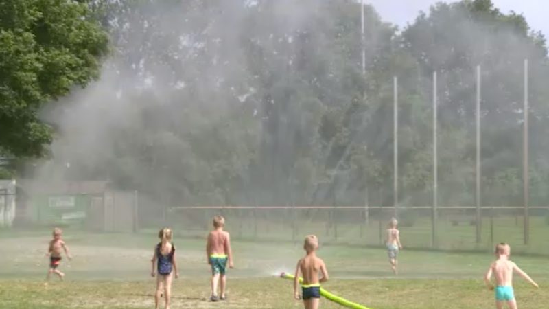 Einmal bitte abkühlen (Foto: SAT.1 NRW)