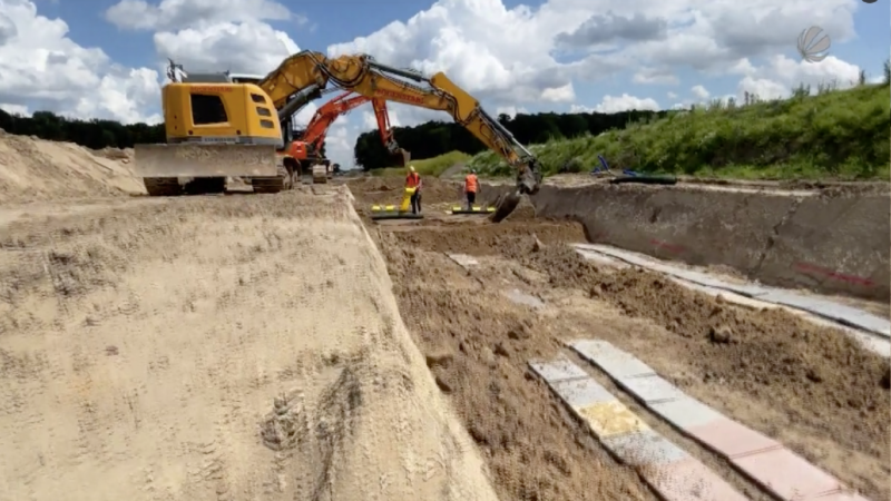 Hochspannungsleitung A-Nord spaltet NRW (Foto: SAT.1 NRW)