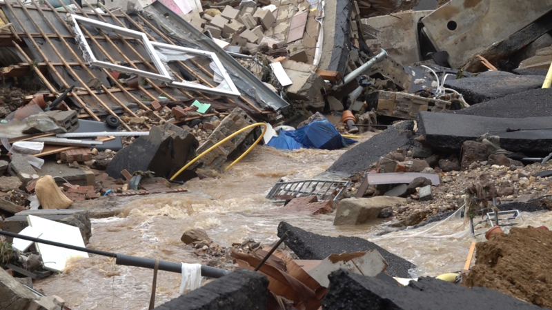 Die Gefahr nach der Flut (Foto: SAT.1 NRW)