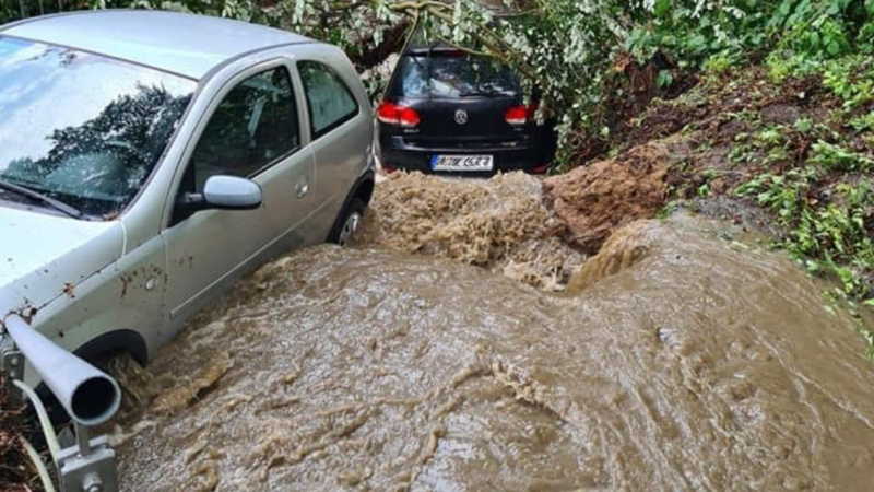 Heftiges Unwetter über Fröndenberg (Foto: SAT.1 NRW)